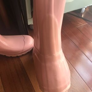 Hunter Shoes - Used Pink Hunter Boots Hunter Shoes - Used Pink Hunter Boots
